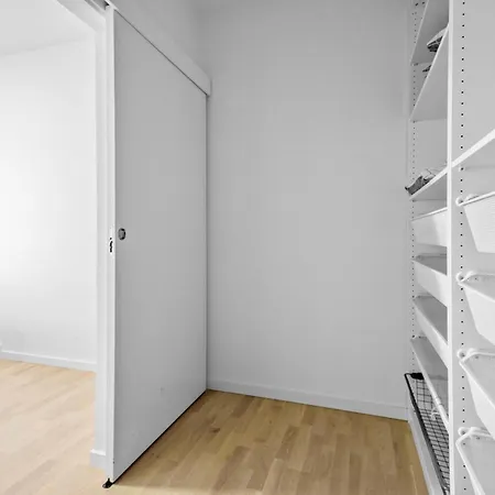 2 Bedroom Stunning In 글로스트럽